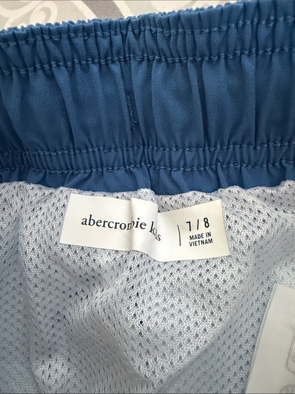 🐟 Abercrombie & Fitch Striped Swim Shorts 🐟 - Picture 6 of 6